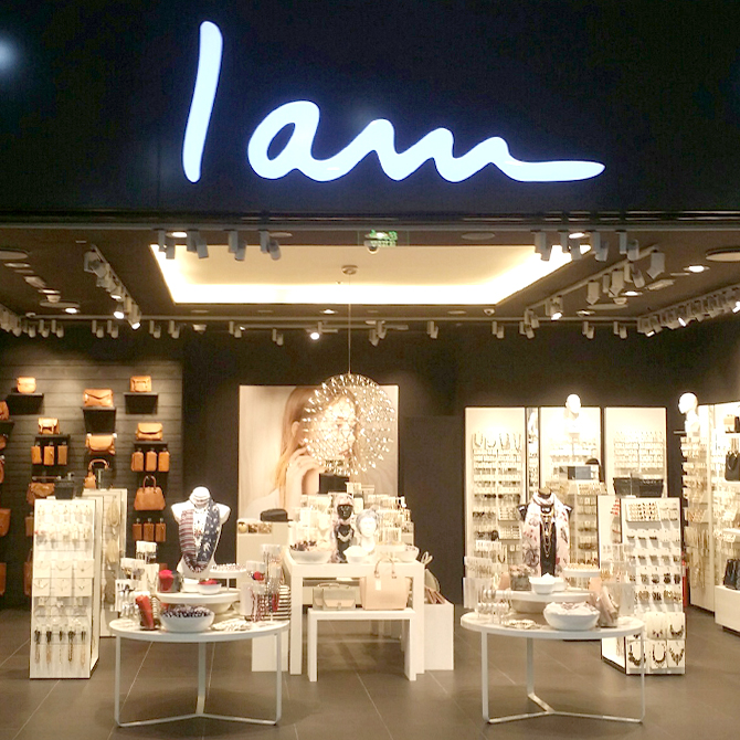 I-AM-Opens-at-Bahrain-Mall,-Bahrain---2
