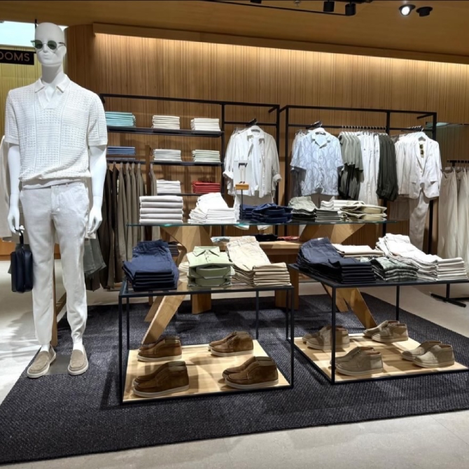 Mango Man reopening 1