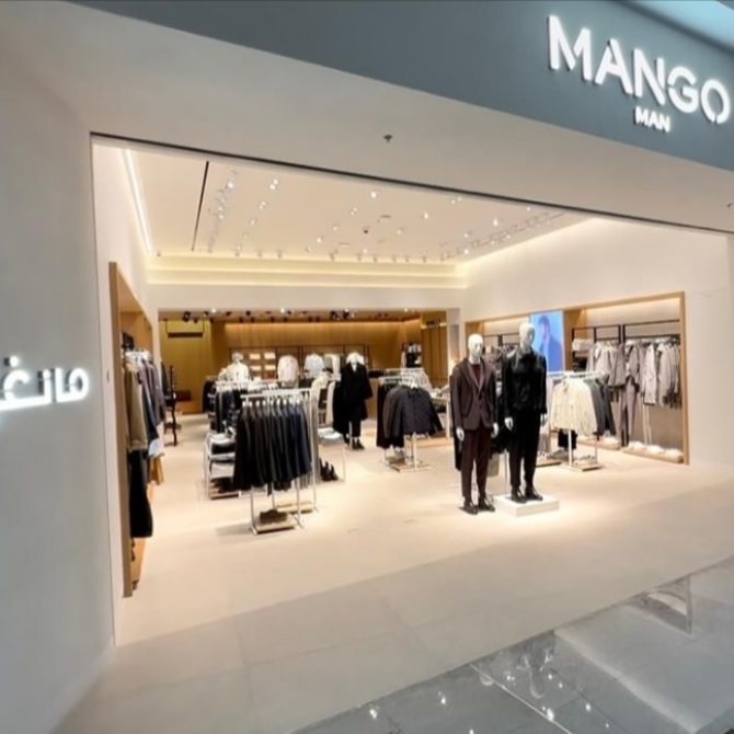 Mango Man reopening 4