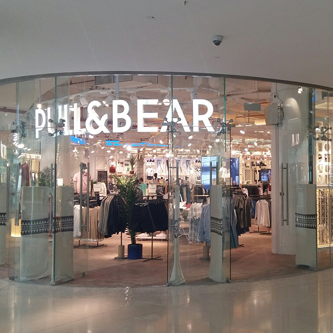 Pull and Bear (2)